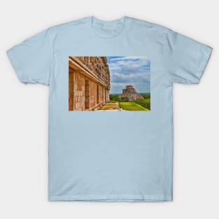 The Piramid of the Magician. View from the Governor's Palace. T-Shirt